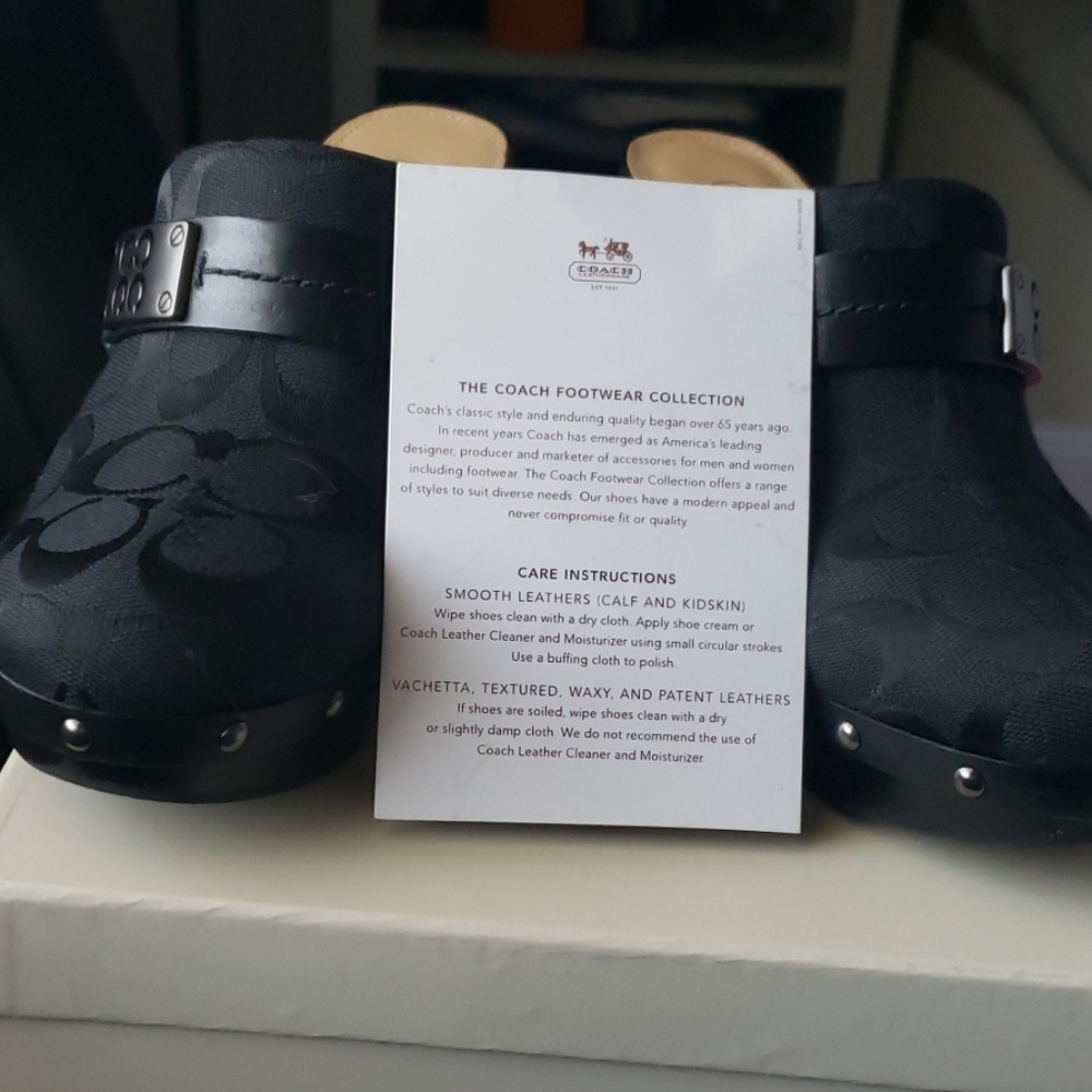 Coach Clogs - Picture 7 of 7